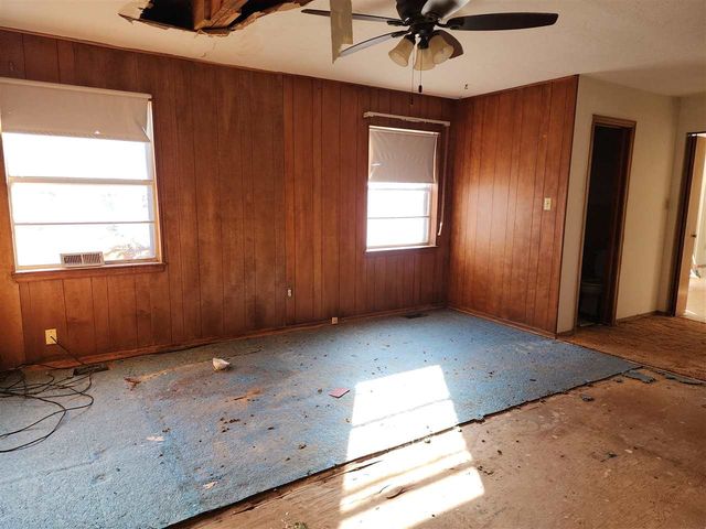 11704 E Gore Blvd, Lawton, OK 73501