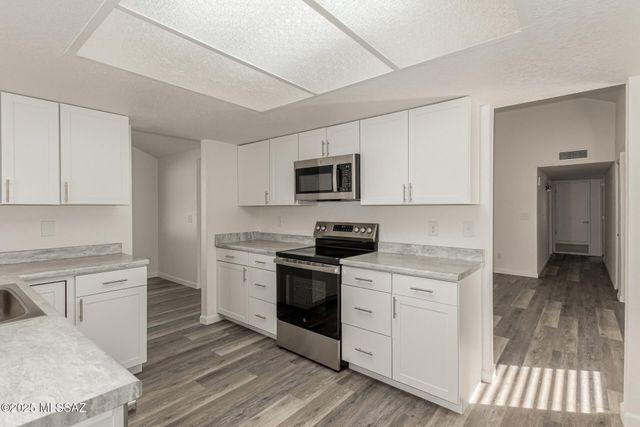 10101 E Stella Road, Tucson, AZ 85730