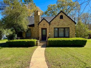 106 S Grace Street, Crockett, TX 75835