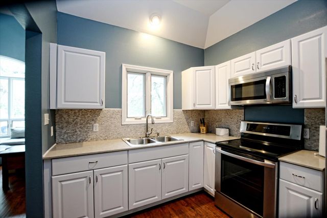 425 Patricia RD, Georgetown, TX 78628