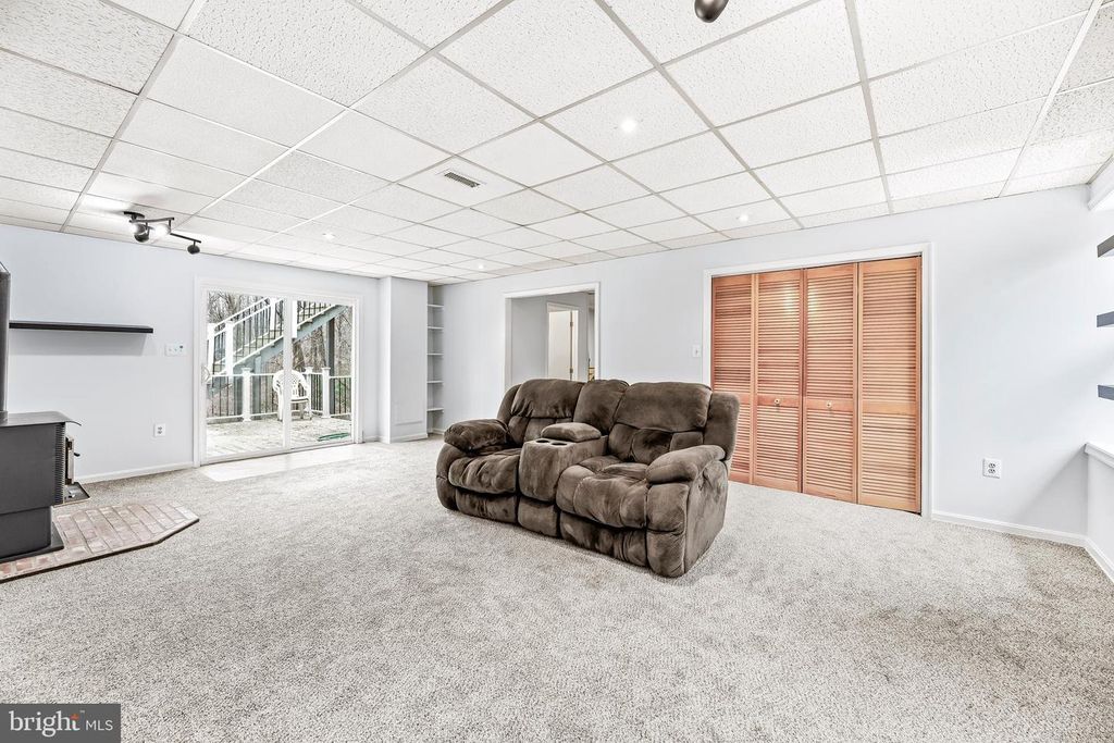 Image 20 of property listing at 3035 MANDELA CT, Port Republic, MD 20676