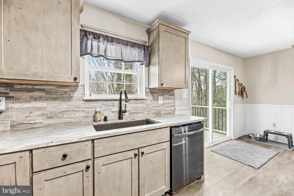 Image 8 of property listing at 3035 MANDELA CT, Port Republic, MD 20676