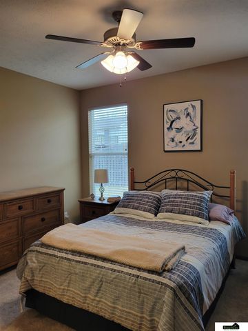 5630 Barrington Circle, Lincoln, NE 68516