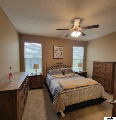 5630 Barrington Circle, Lincoln, NE 68516