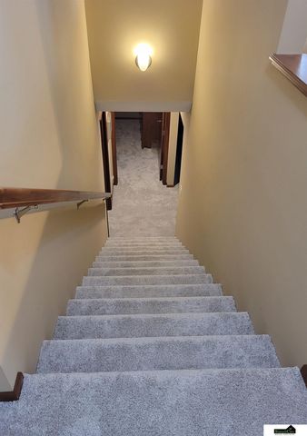 5630 Barrington Circle, Lincoln, NE 68516