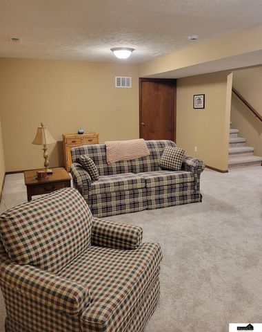 5630 Barrington Circle, Lincoln, NE 68516