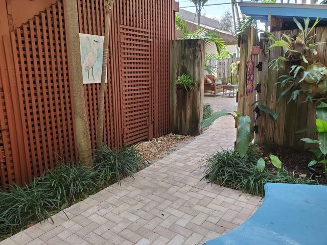 226 NE 1st Avenue Coco Palm Ste, Delray Beach, FL 33444