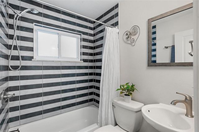 6631 BOUGAINVILLA AVENUE S, St Petersburg, FL 33707