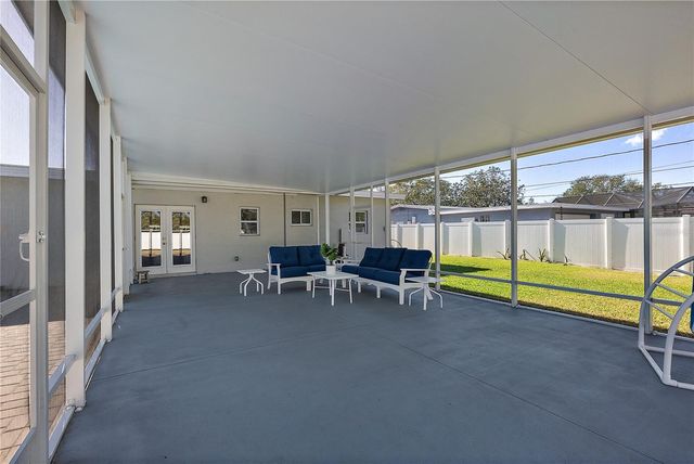 6631 BOUGAINVILLA AVENUE S, St Petersburg, FL 33707