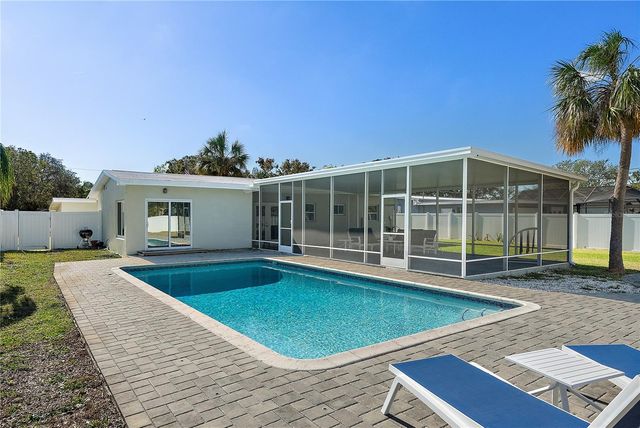 6631 BOUGAINVILLA AVENUE S, St Petersburg, FL 33707