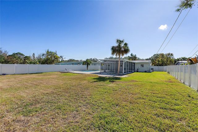 6631 BOUGAINVILLA AVENUE S, St Petersburg, FL 33707