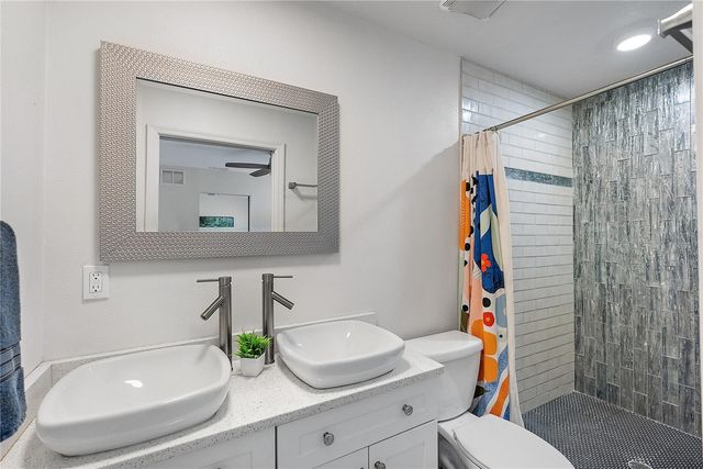 6631 BOUGAINVILLA AVENUE S, St Petersburg, FL 33707