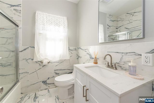 15 Norman Avenue, Par-troy Hills Twp., NJ 07034