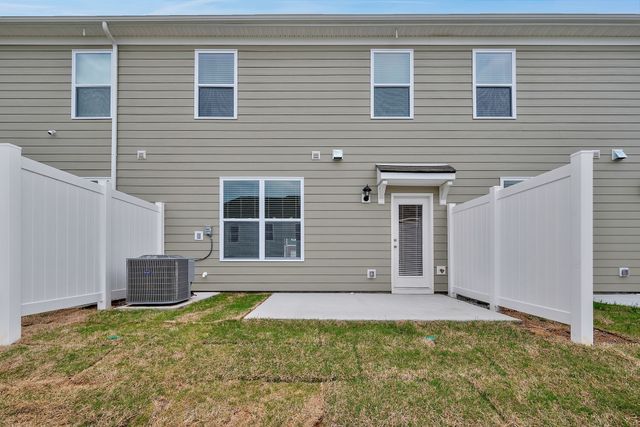 242 Hazel Ln, Lebanon, TN 37087