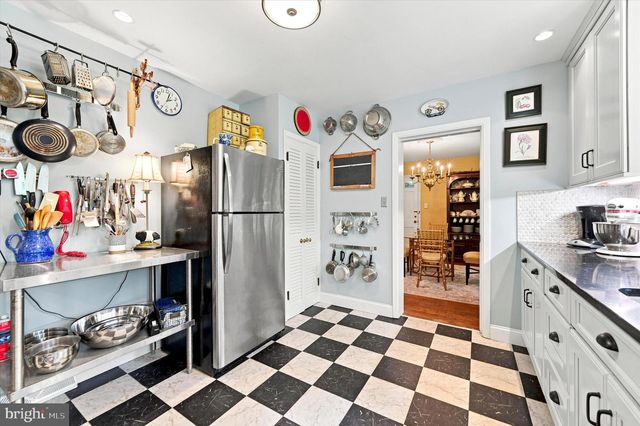 200 LADBROKE RD, Bryn Mawr, PA 19010
