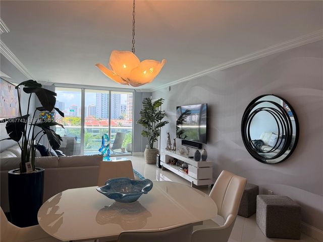 19390 Collins Avenue 509, Sunny Isles Beach, FL 33160