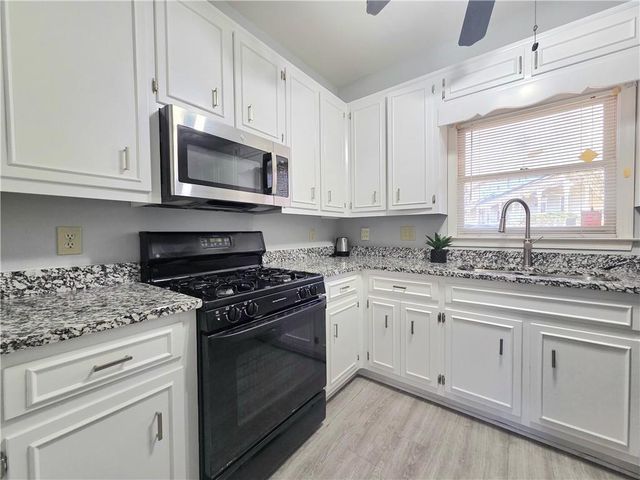 1426 Cambridge Common, Decatur, GA 30033