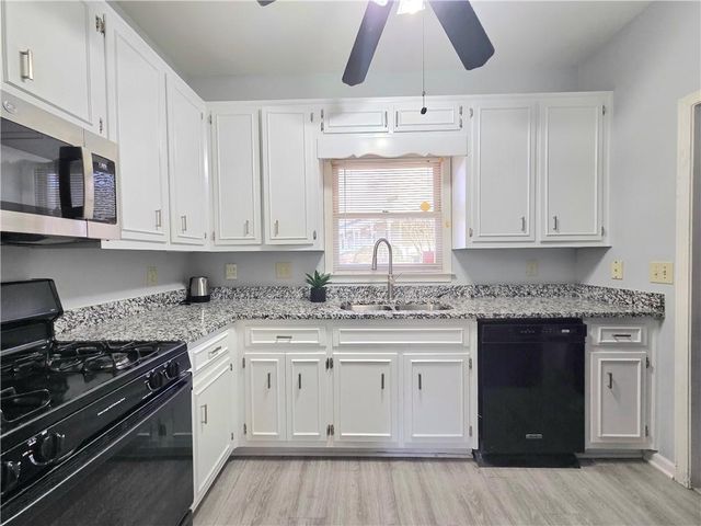 1426 Cambridge Common, Decatur, GA 30033