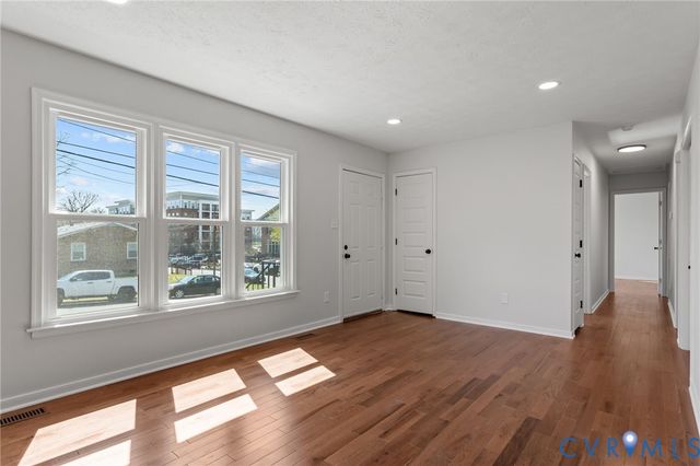 1102 Mount Erin Dr, Richmond, VA 23231