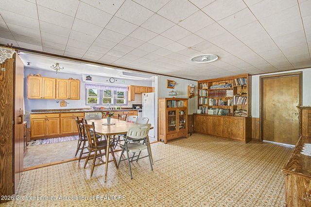 2507 W Gresham Highway R5, Charlotte, MI 48813