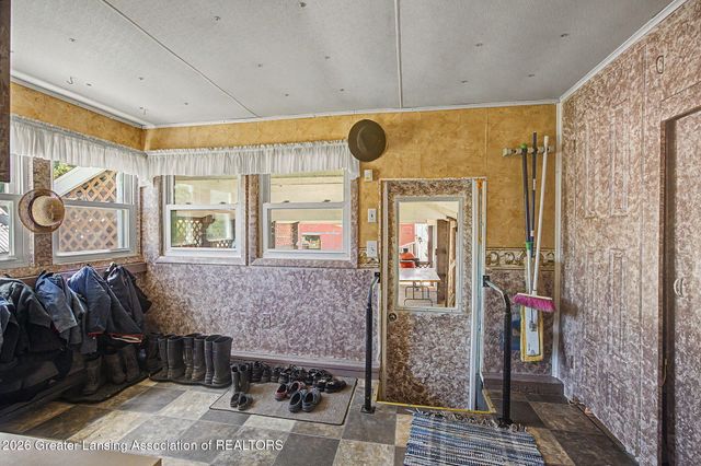 2507 W Gresham Highway R5, Charlotte, MI 48813