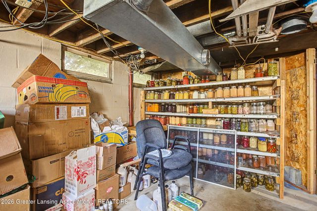 2507 W Gresham Highway R5, Charlotte, MI 48813