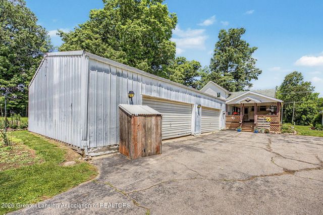 2507 W Gresham Highway R5, Charlotte, MI 48813