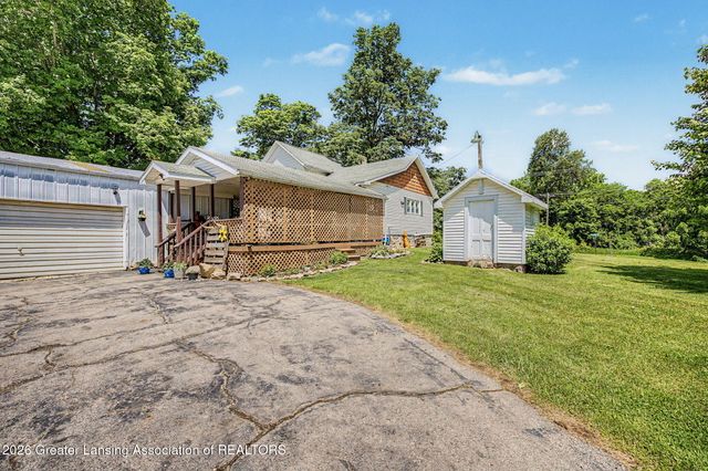 2507 W Gresham Highway R5, Charlotte, MI 48813
