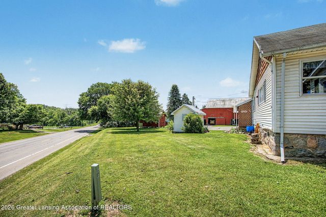 2507 W Gresham Highway R5, Charlotte, MI 48813