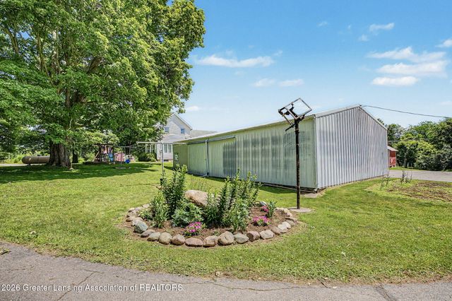 2507 W Gresham Highway R5, Charlotte, MI 48813