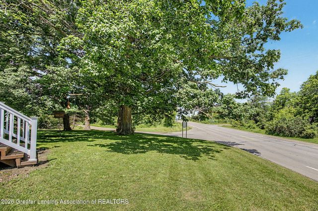2507 W Gresham Highway R5, Charlotte, MI 48813