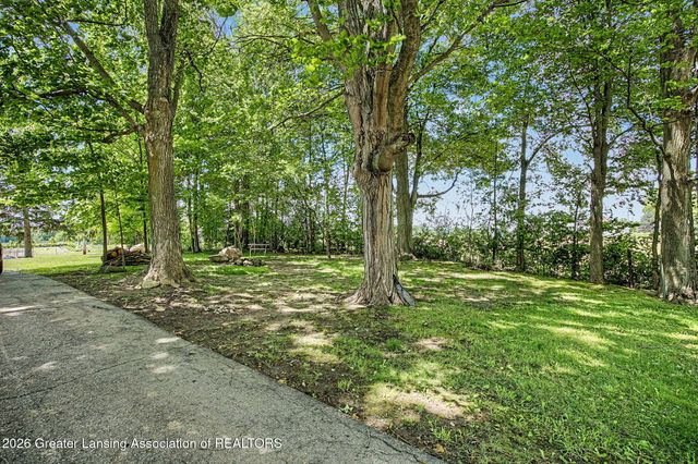 2507 W Gresham Highway R5, Charlotte, MI 48813