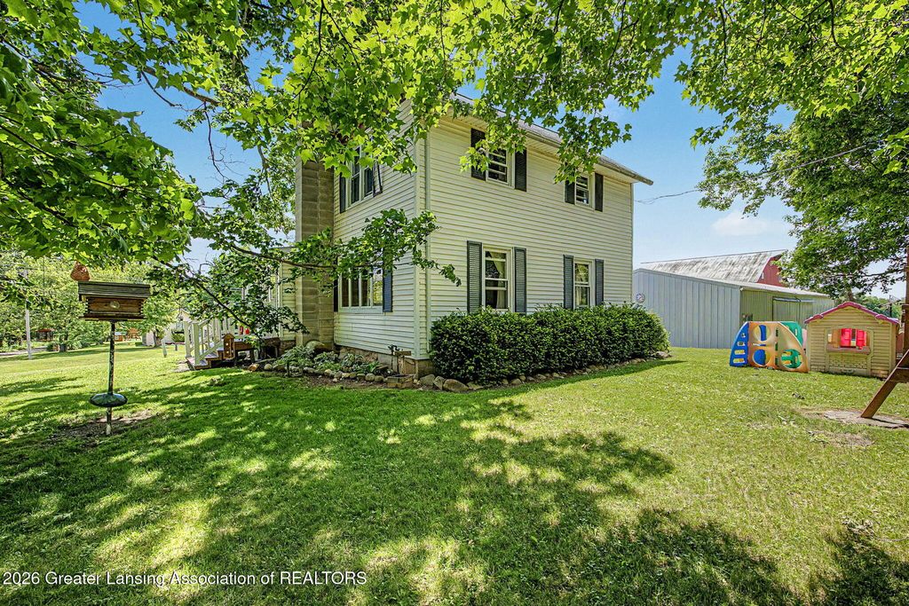 2507 W Gresham Highway R5, Charlotte, MI 48813