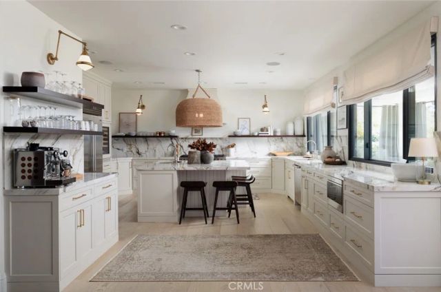 10491 Ridgeway Drive, North Tustin, CA 92705