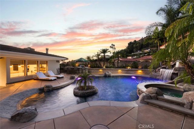 10491 Ridgeway Drive, North Tustin, CA 92705