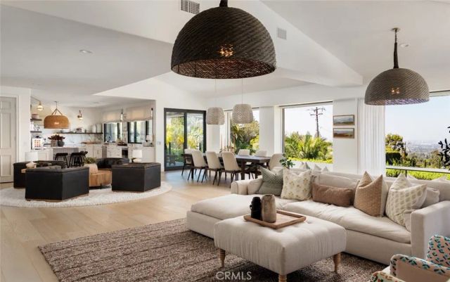 10491 Ridgeway Drive, North Tustin, CA 92705