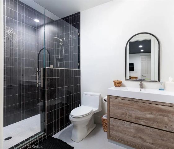 10491 Ridgeway Drive, North Tustin, CA 92705