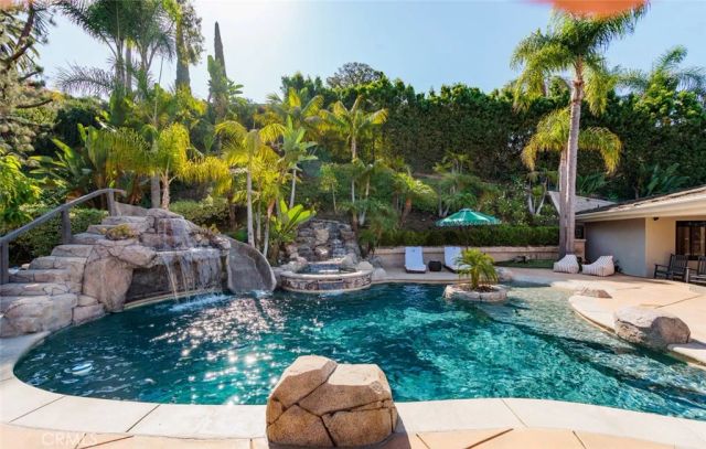 10491 Ridgeway Drive, North Tustin, CA 92705