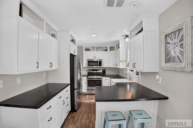 1368 N 1100 E, Shelley, ID 83274