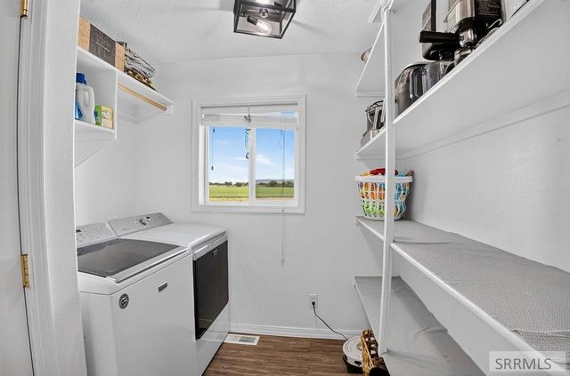 1368 N 1100 E, Shelley, ID 83274