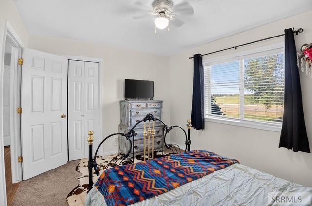 1368 N 1100 E, Shelley, ID 83274