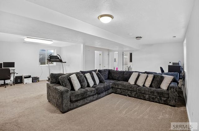 1368 N 1100 E, Shelley, ID 83274