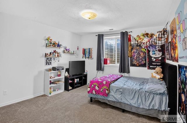 1368 N 1100 E, Shelley, ID 83274