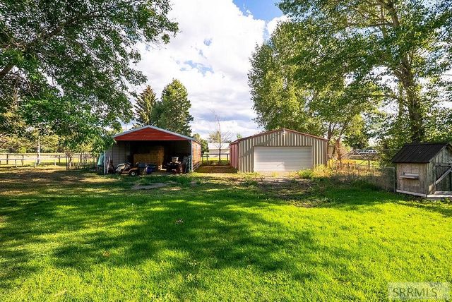 1368 N 1100 E, Shelley, ID 83274