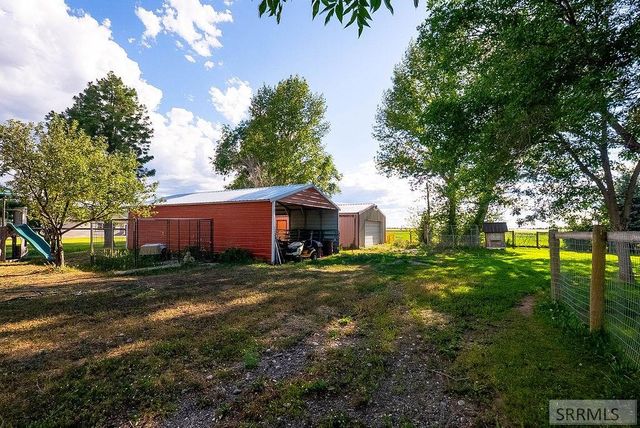 1368 N 1100 E, Shelley, ID 83274