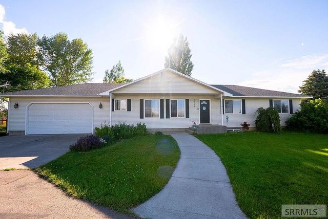 1368 N 1100 E, Shelley, ID 83274