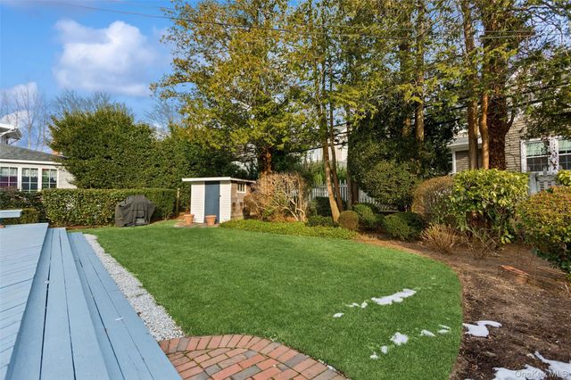 172 Fernwood Terrace, Garden City, NY 11530