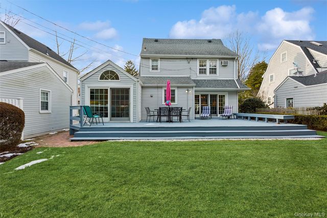 172 Fernwood Terrace, Garden City, NY 11530