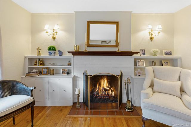 172 Fernwood Terrace, Garden City, NY 11530