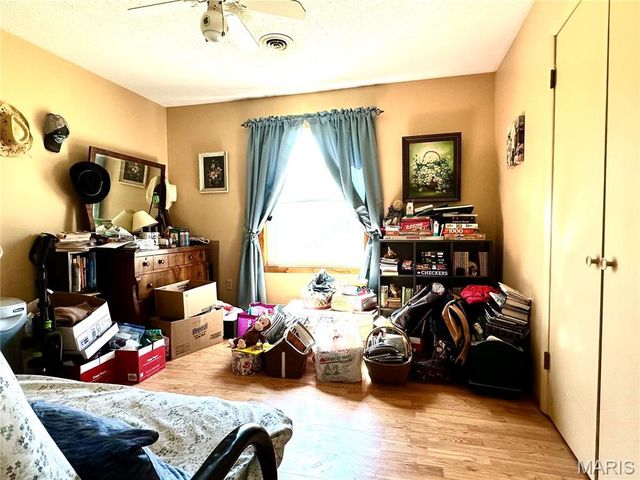 34 Kathryn Drive, St James, MO 65559